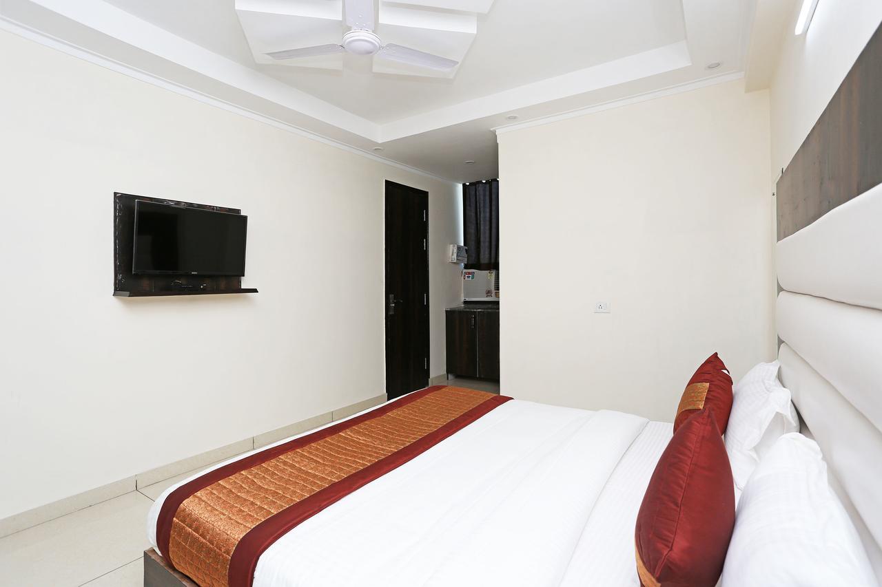 Oyo 9147 Hotel Aerostay New Delhi Extérieur photo